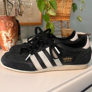 Like New Adidas Black Japan Low Top Samba Sneakers  - Women's Size 7